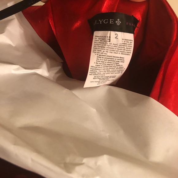 Prom dress size 2 - Picture 6 of 6